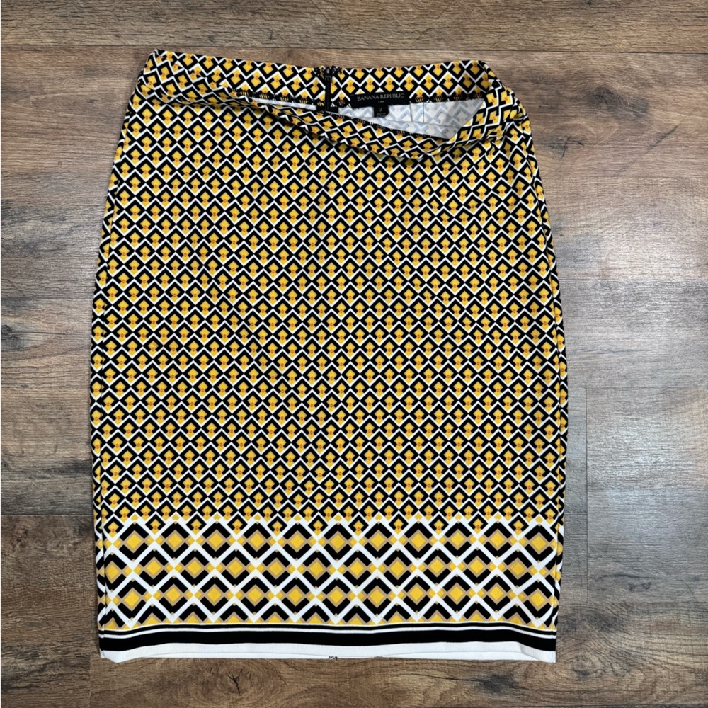 Banana Republic Geometric Patterned Yellow and Black Skirt